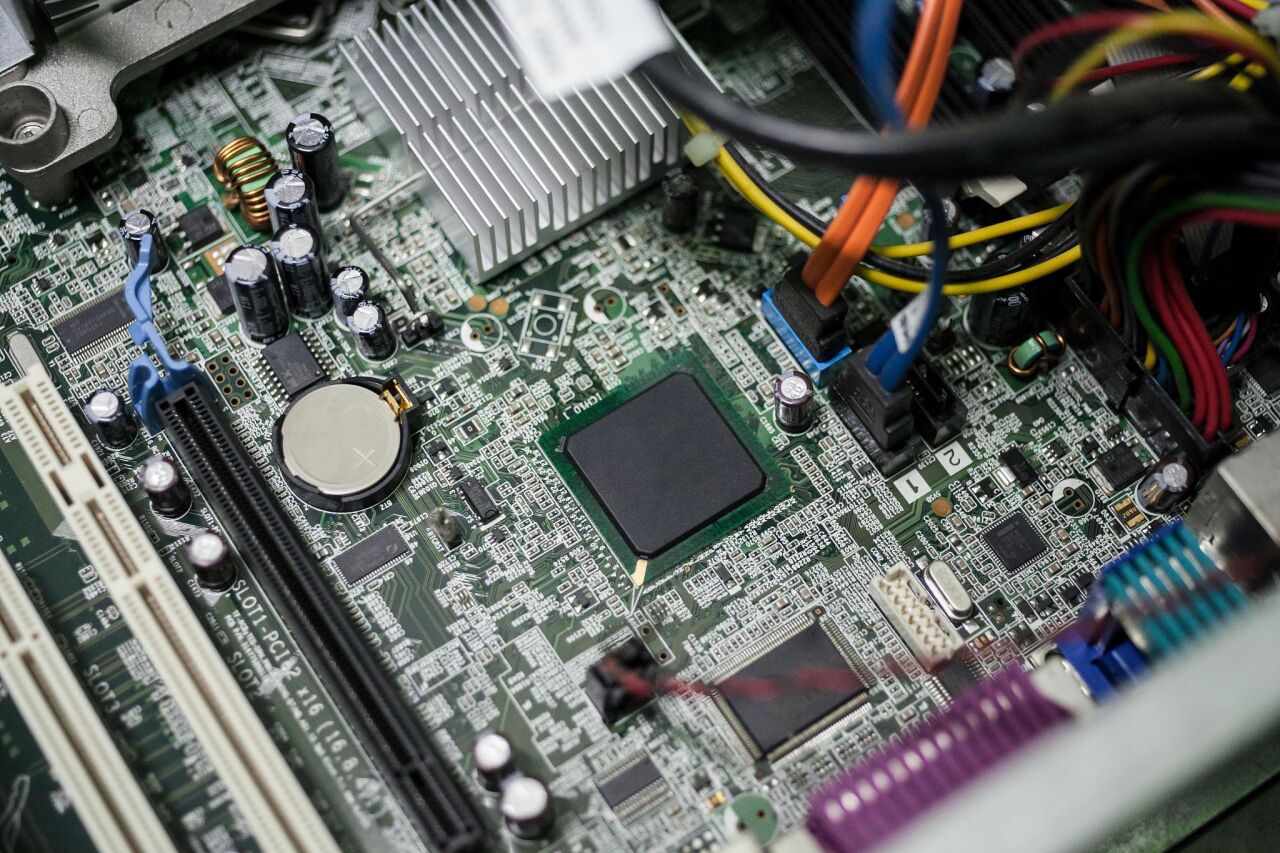 Notebook Anakartı Nedir? Anakart Arızaları ve Doğru Yedek Parça Seçimi